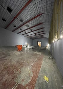 Commercial shops offices London Levic LV