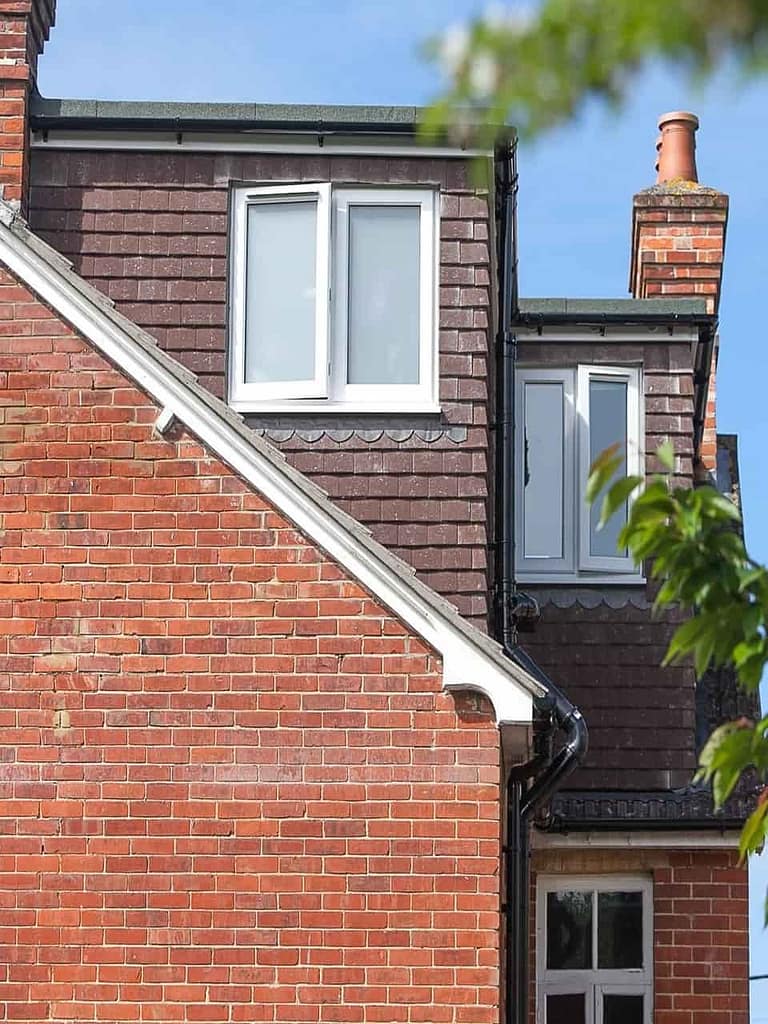 L-Shaped Dormer Levic LV London